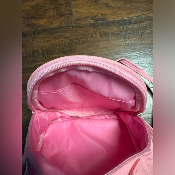 Hello Kitty Kind Of Pretty Little Girl Hand Bag/Wallet - Picture 4 of 6